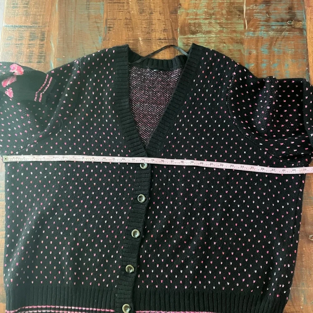Torrid Heart Print Cardigan Sweater Black Size 5X Drop Shoulder Button Front - Picture 10 of 13